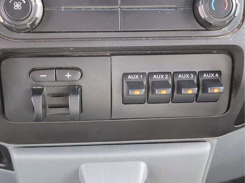 Used 2014 Ford F450 XL w/ Power Equipment Group image 18