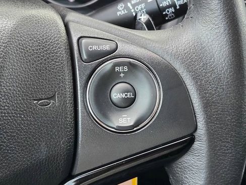 Used 2022 Honda HR-V Sport image 24