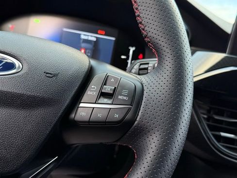 Certified 2025 Ford Escape ST-Line Elite image 8