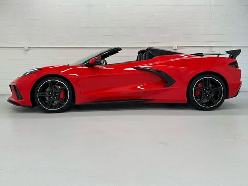 Used 2021 Chevrolet Corvette Stingray Preferred Conv w/ Battery Protection Package RWD image 3