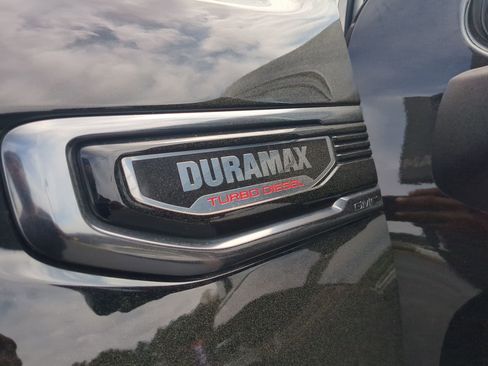 Used 2023 GMC Sierra 1500 AT4 w/ Technology Package image 31