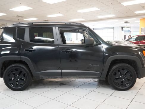 Used 2018 Jeep Renegade Sport w/ Power & Air Group AWD/4WD image 13