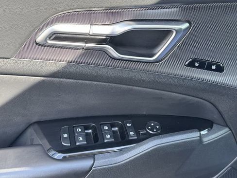 Used 2024 Kia Sportage SX image 22