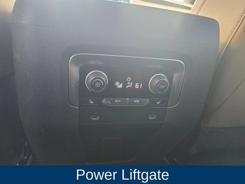 Used 2021 Chevrolet Tahoe Premier AWD/4WD image 18