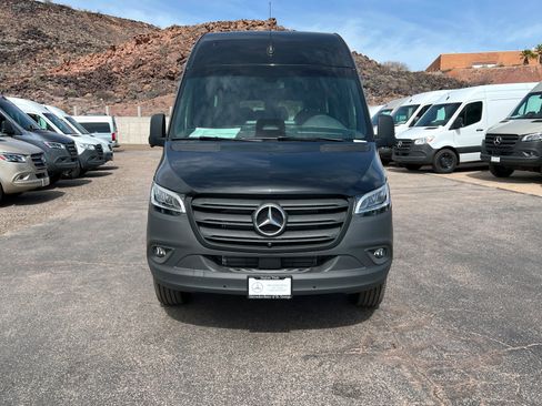 New 2026 Mercedes-Benz Sprinter 2500 image 8