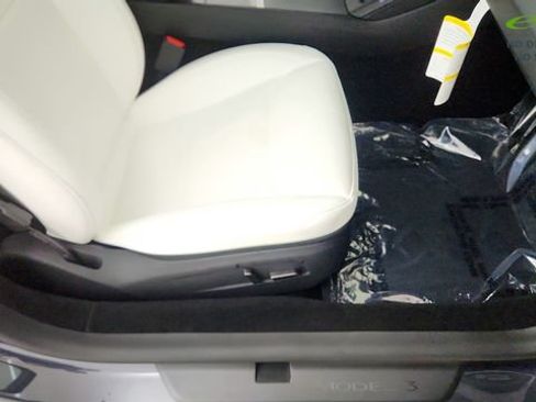 Used 2026 Tesla Model 3 RWD image 36