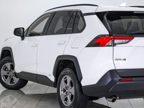 Used 2024 Toyota RAV4 LE image 58