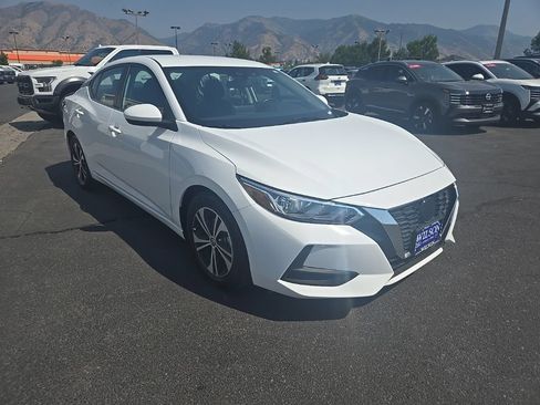 Used 2022 Nissan Sentra SV FWD image 3