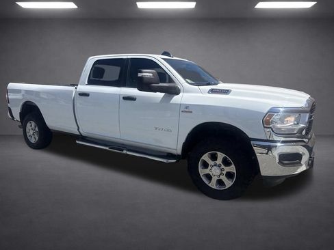 Used 2024 RAM 2500 Big Horn AWD/4WD image 11