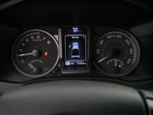 Certified 2021 Toyota Tacoma TRD Off-Road w/ Technology Package image 21