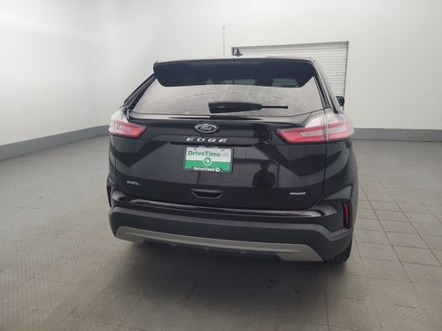 Used 2024 Ford Edge SEL image 7