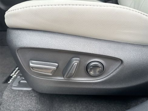 New 2026 Toyota Grand Highlander Limited image 14