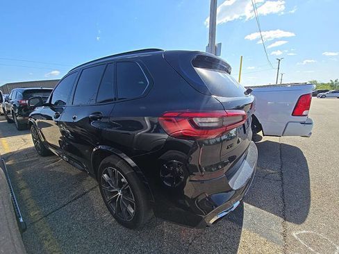 Used 2019 BMW X5 xDrive50i w/ M Sport Package AWD/4WD image 4