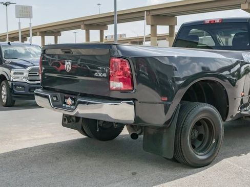 Used 2016 RAM 3500 Tradesman w/ Chrome Appearance Group image 14
