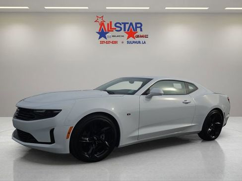 Used 2024 Chevrolet Camaro LT image 3