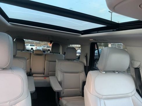 Used 2025 Ford Expedition Active image 39