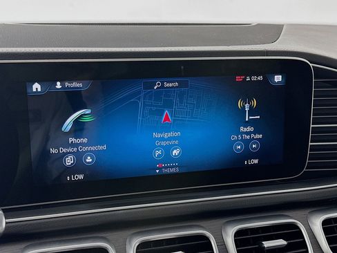 Used 2021 Mercedes-Benz GLS 450 4MATIC image 16