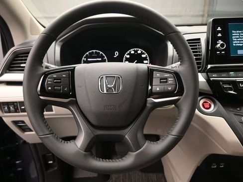 New 2026 Honda Odyssey EX-L image 3