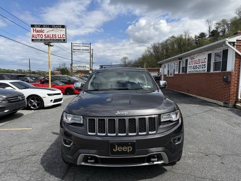 Used 2016 Jeep Grand Cherokee Overland AWD/4WD image 2