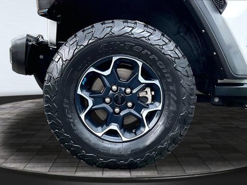 Used 2022 Jeep Wrangler Unlimited Rubicon 4xe w/ Cold Weather Group AWD/4WD image 39