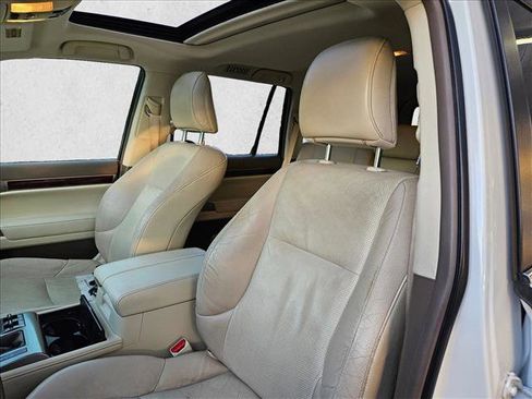 Used 2016 Lexus GX 460 w/ Premium Package image 19
