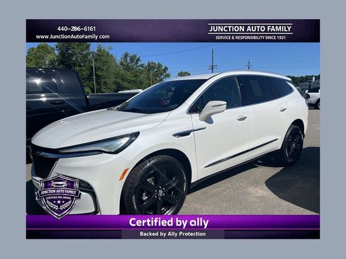 Used 2024 Buick Enclave Essence w/ Sport Touring Edition AWD/4WD image 1