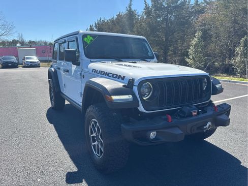 Certified 2024 Jeep Wrangler Unlimited Rubicon w/ Capability Package image 3