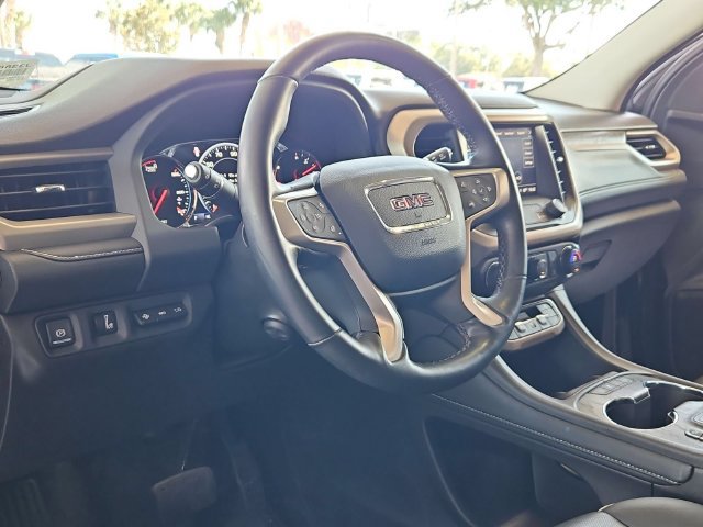 Certified 2023 GMC Acadia Denali w/ Denali Ultimate Package FWD image 11