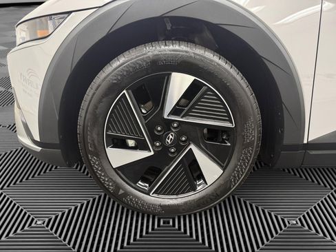 Certified 2025 Hyundai Ioniq 5 SE image 14