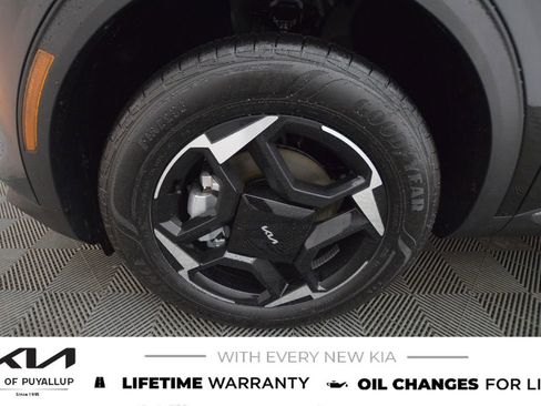 New 2026 Kia Sportage EX image 21