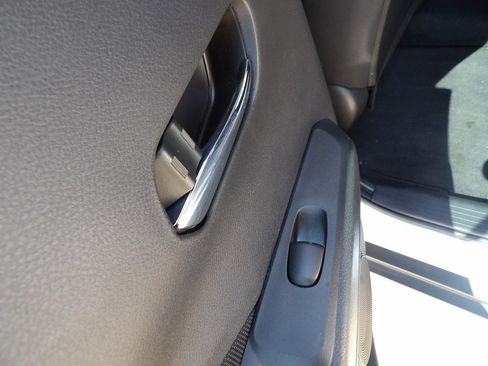 Used 2021 Nissan Kicks SV image 27