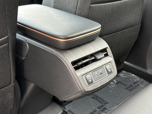 Certified 2023 Nissan Ariya AWD image 14