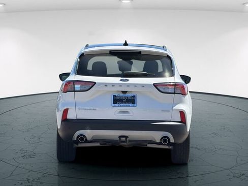 Used 2022 Ford Escape Titanium w/ Class II Trailer Tow Package AWD/4WD image 6