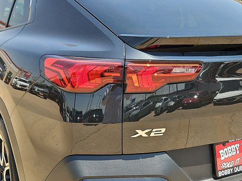 Used 2026 BMW X2 xDrive28i AWD/4WD image 7