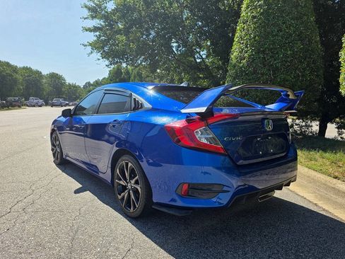 Used 2020 Honda Civic Sport image 3