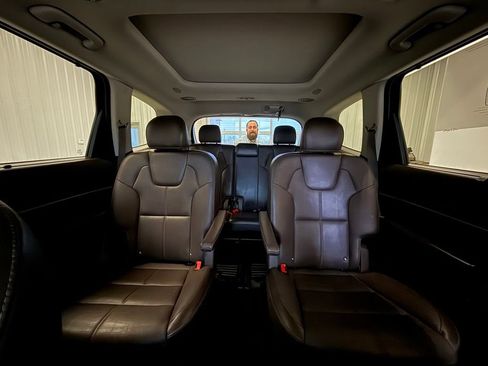 Used 2021 Kia Telluride SX image 17