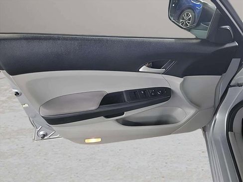 Used 2011 Honda Accord LX image 14