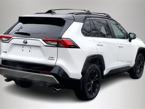 Used 2024 Toyota RAV4 XSE image 10