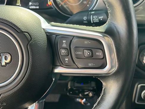 Used 2021 Jeep Gladiator Overland w/ Uconnect 4C Nav & Sound Group AWD/4WD image 10