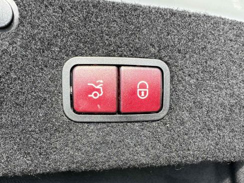 Used 2020 Mercedes-Benz S 63 AMG 4MATIC Sedan w/ Driver Assistance Package image 15