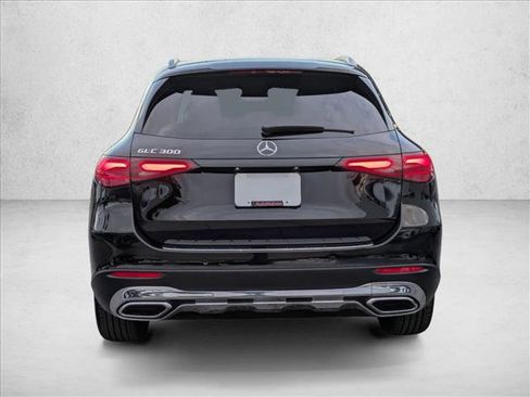 Certified 2025 Mercedes-Benz GLC 300 image 9