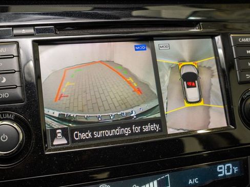 Used 2022 Nissan Rogue Sport SL image 12