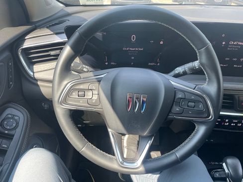 Used 2024 Buick Encore GX Avenir w/ Avenir Technology Package FWD image 16