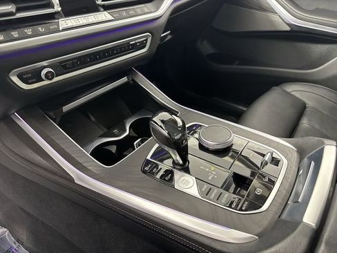 Used 2020 BMW X7 xDrive40i w/ Premium Package image 18