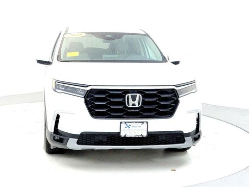 Used 2025 Honda Pilot EX-L image 8