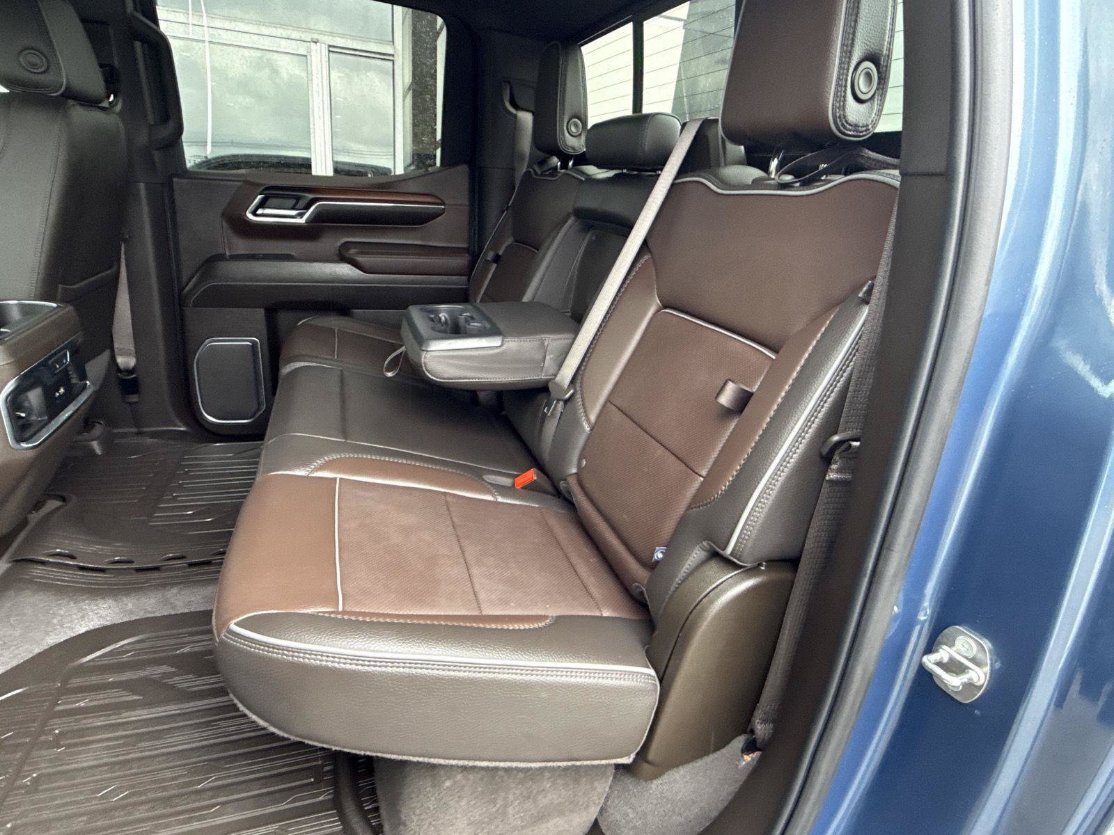 Used 2024 GMC Sierra 1500 Denali AWD/4WD image 18