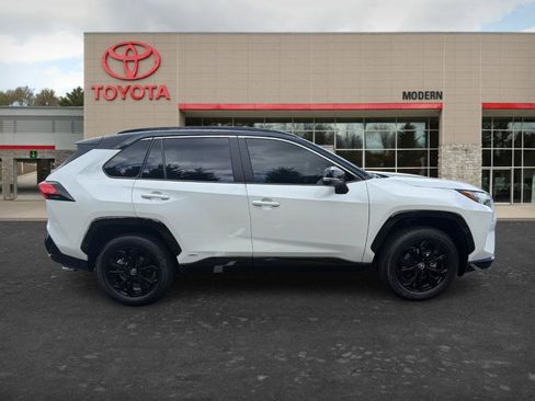 Certified 2025 Toyota RAV4 XSE w/ Weather Package AWD/4WD image 5
