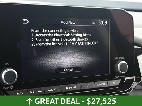 Used 2025 Nissan Pathfinder SV FWD image 29