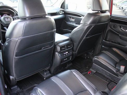 Used 2023 Honda Pilot Touring image 27