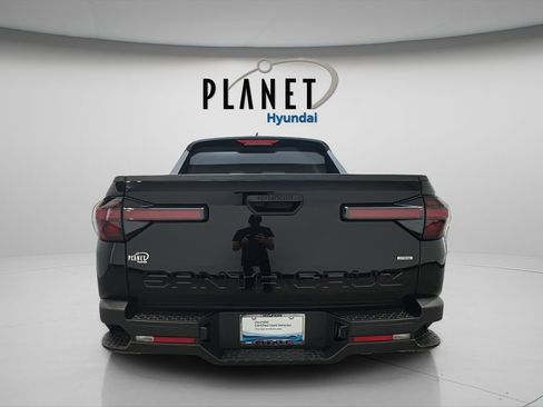 Certified 2025 Hyundai Santa Cruz SE AWD/4WD image 6